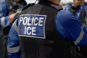 Es necesario tener la documentación correspondiente si te detiene el ICE y evitar problemas en USA.